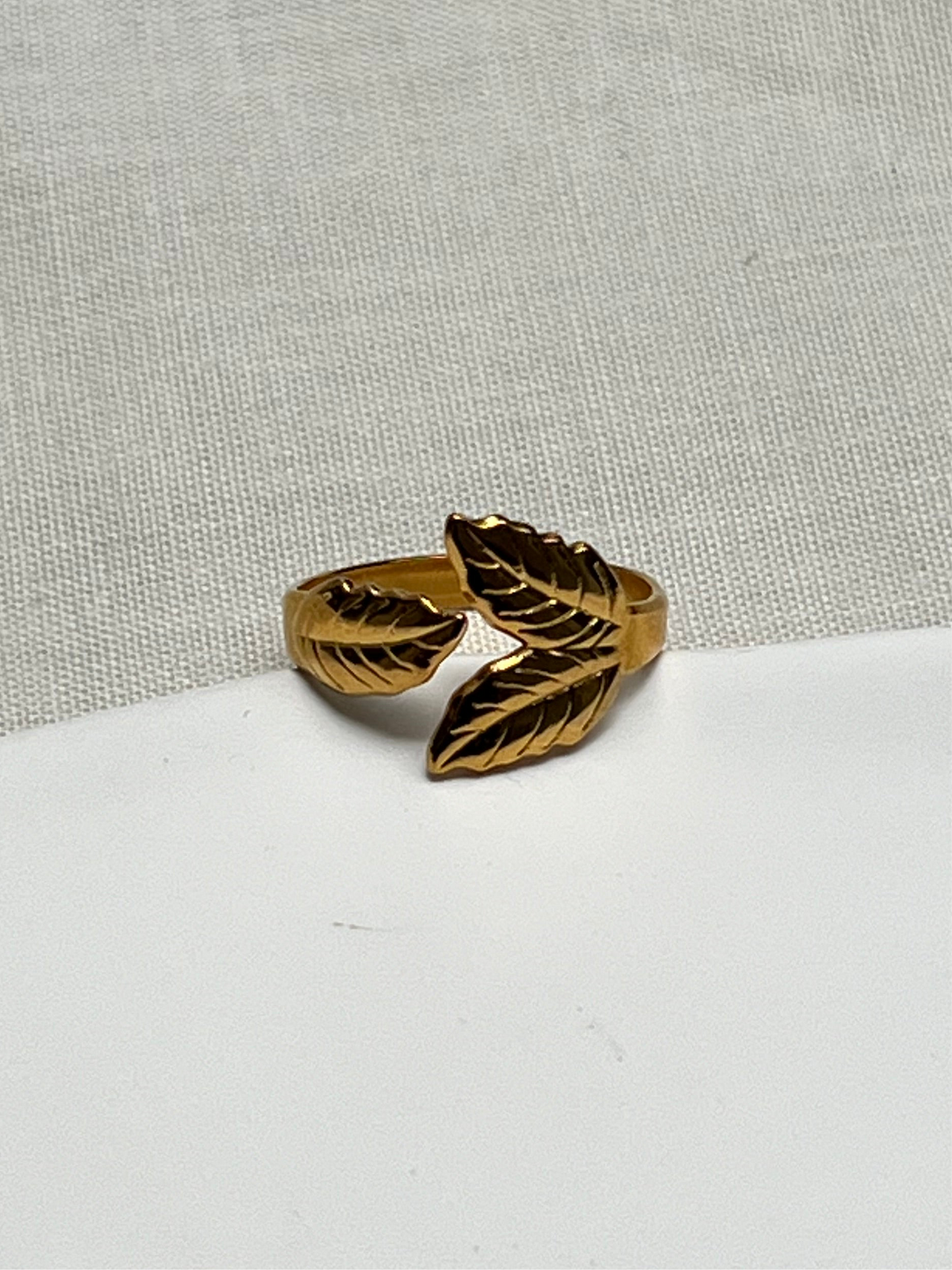 Linked leaf